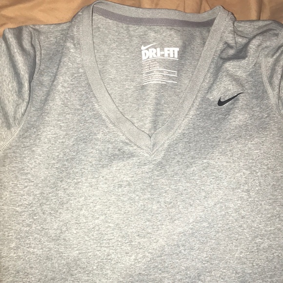 Nike Dri-Fit - Picture 1 of 1